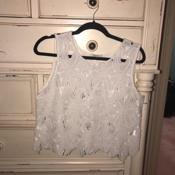 White blouse - Picture 1 of 1